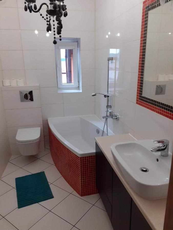 Apartament Na Rynku Chęciny المظهر الخارجي الصورة